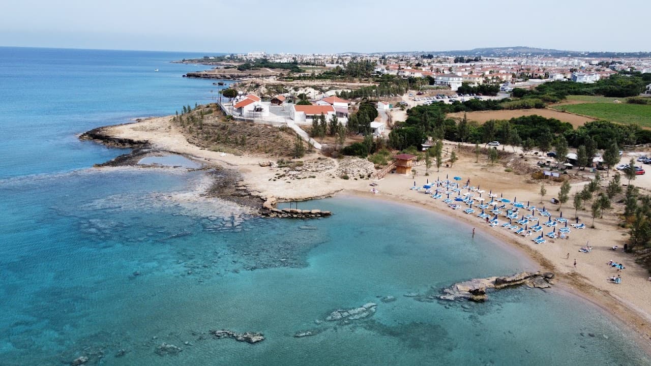 Armyropigado Beach