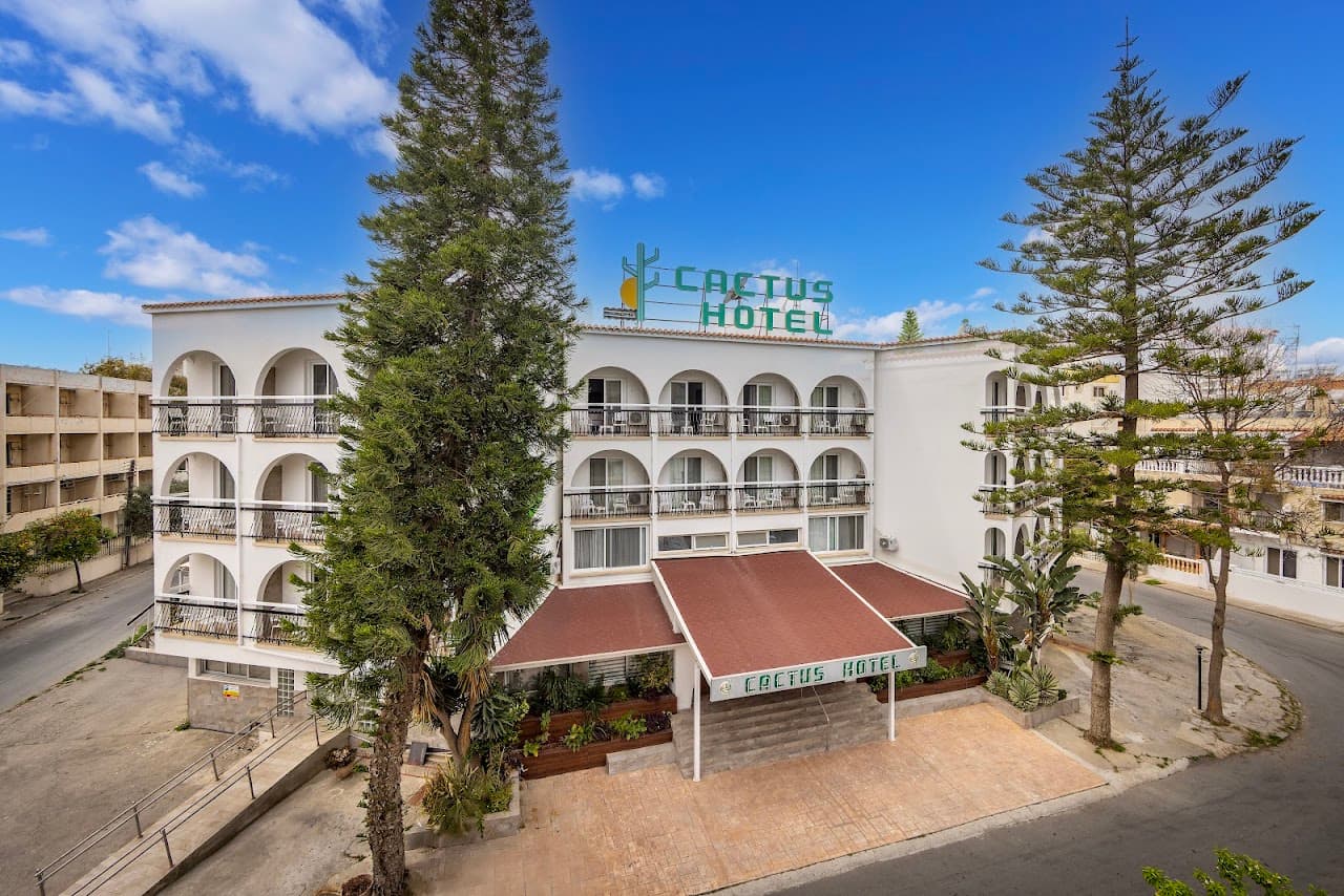 Cactus Hotel