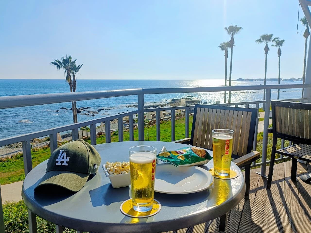deck cafe-bar