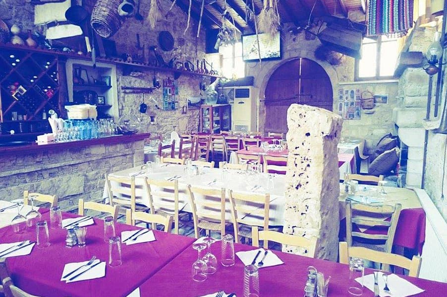 Kamares Taverna