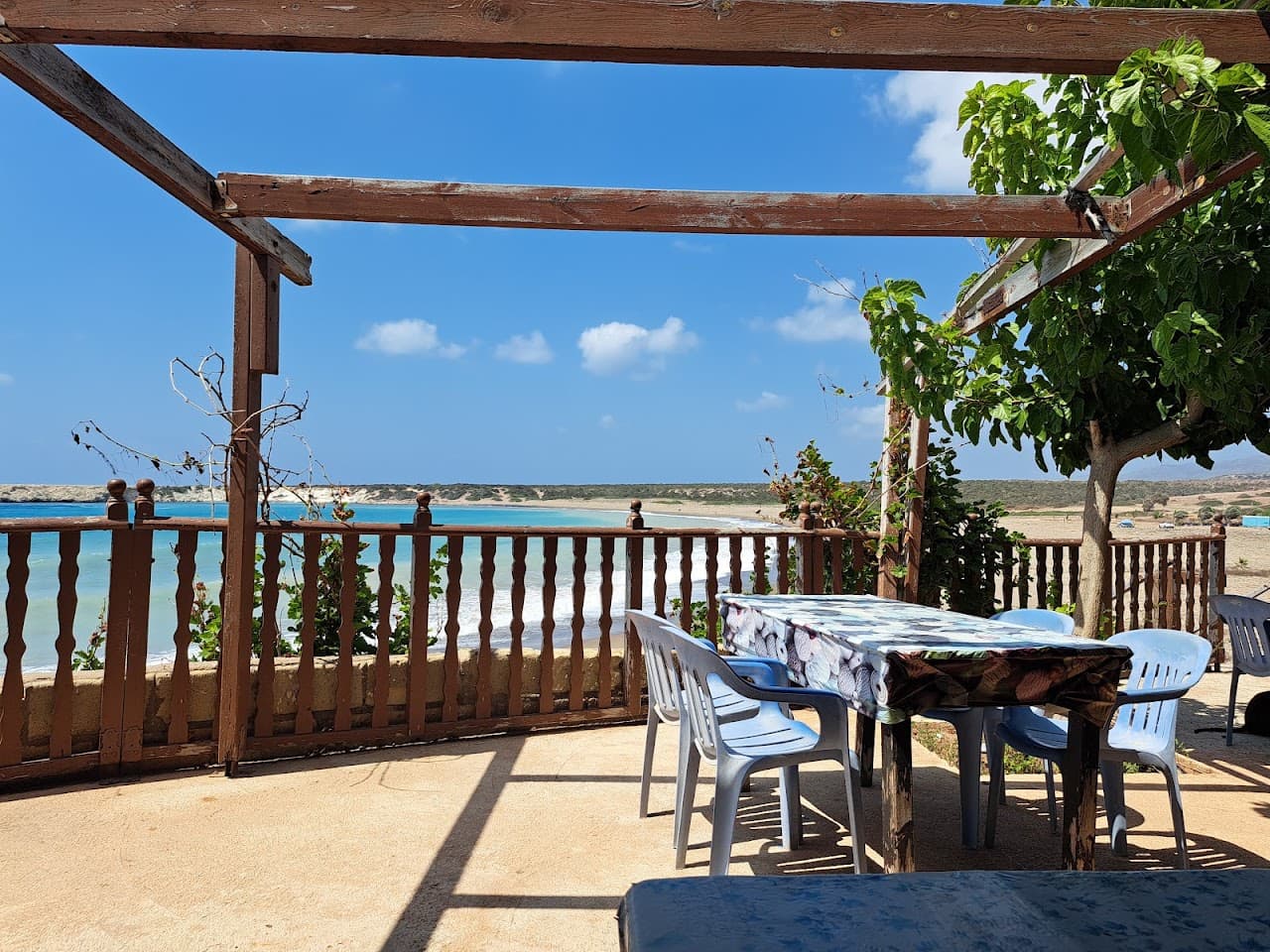 Lara's Restaurant