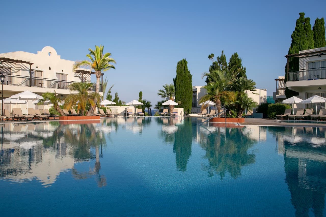 Louis Paphos Breeze