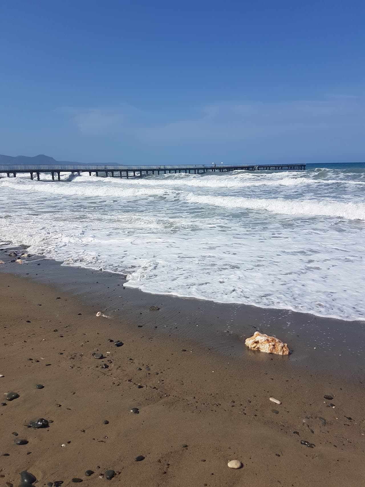 Mavralis Beach
