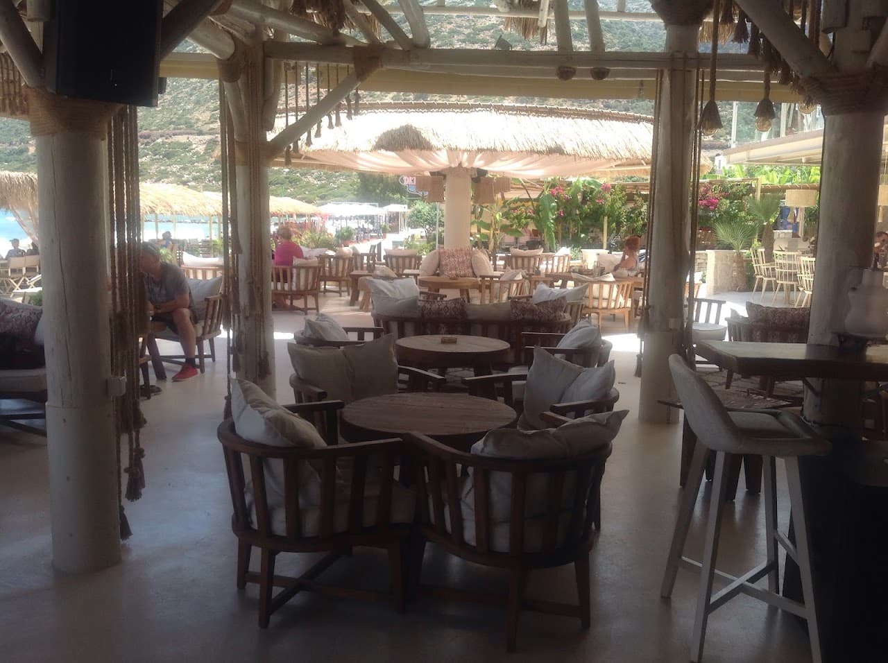 Nostos Bar